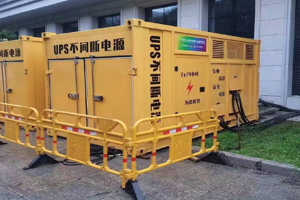 红坪镇发电机租赁施工现场